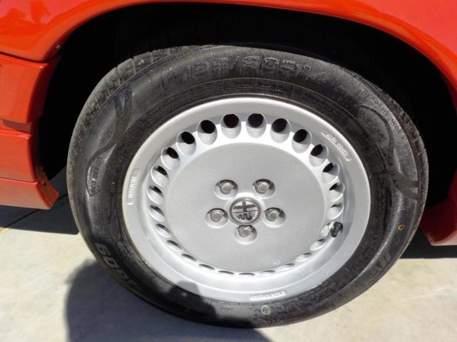 ALFA ROMEO 75 usata 18