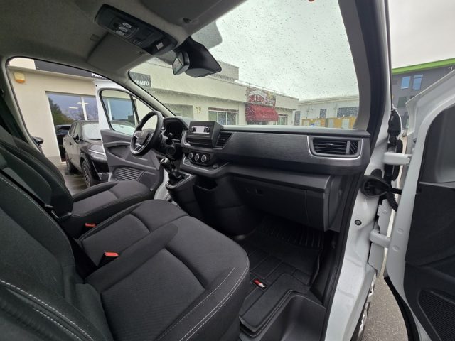 RENAULT Trafic usata, con Autoradio