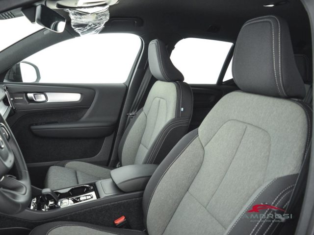 VOLVO XC40 usata 8