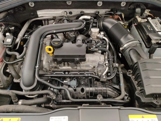 VOLKSWAGEN T-Roc usata, con Volante multifunzione