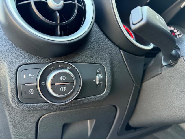 ALFA ROMEO Stelvio usata, con Sensori di parcheggio posteriori