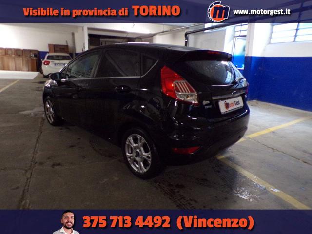 FORD Fiesta usata, con Autoradio