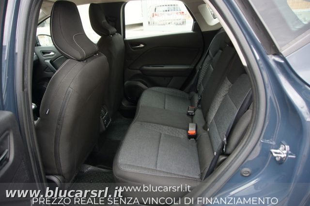 RENAULT Captur usata 11