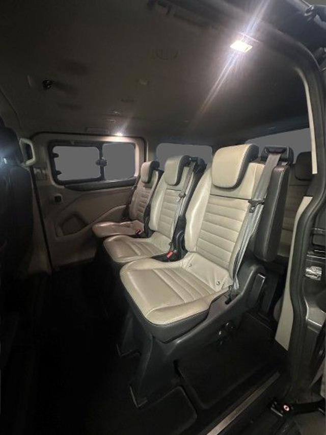 FORD Tourneo Custom usata, con Autoradio