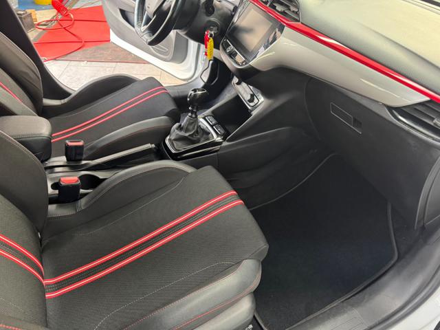 OPEL Corsa usata, con MP3