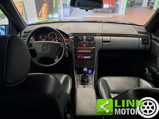 MERCEDES-BENZ E 200 usata, con Cerchi in lega