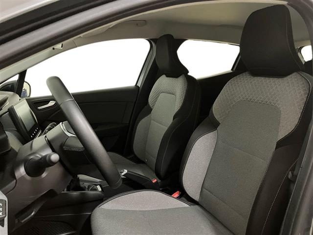 RENAULT Clio usata, con Volante in pelle