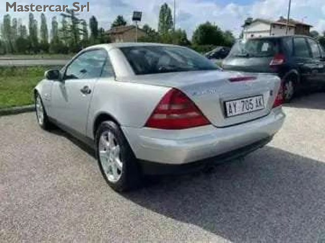 MERCEDES-BENZ SLK 200 usata, con Servosterzo