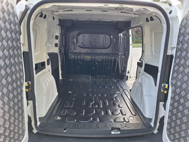 FIAT Doblo usata, con Airbag