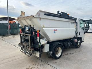 ISUZU M21 usata, con Airbag