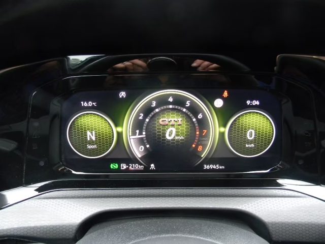 VOLKSWAGEN Golf usata, con Controllo automatico clima