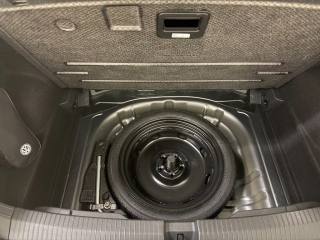 VOLKSWAGEN T-Roc usata, con USB