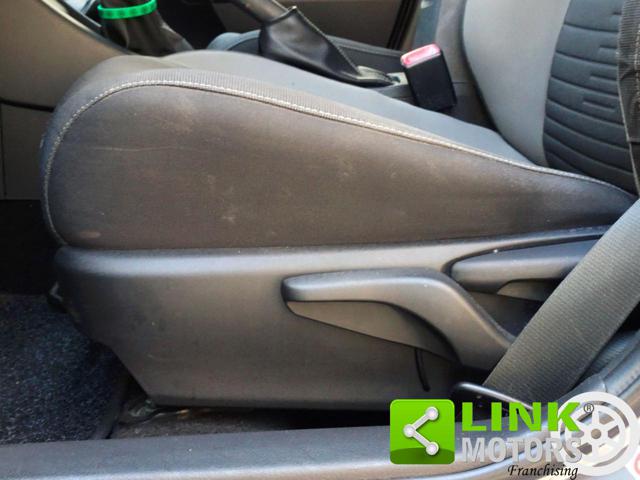 TOYOTA Auris usata, con Boardcomputer