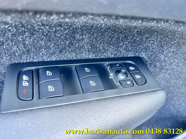 VOLVO XC40 usata, con Controllo automatico clima