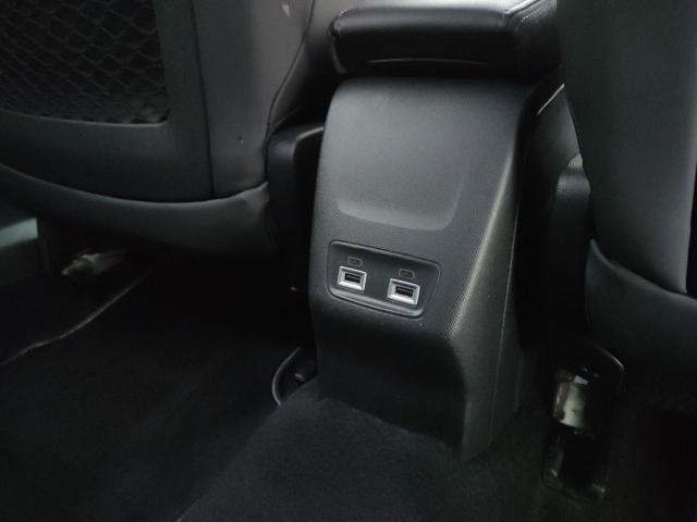PEUGEOT 2008 usata, con Sistema di navigazione