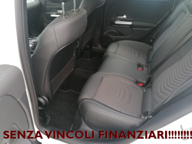 MERCEDES-BENZ B 180 usata, con Cronologia tagliandi