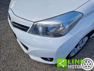 TOYOTA Yaris usata, con ESP
