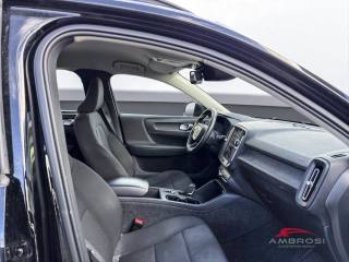 VOLVO XC40 usata 11