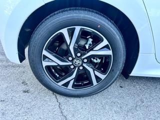 TOYOTA Yaris usata, con Cerchi in lega