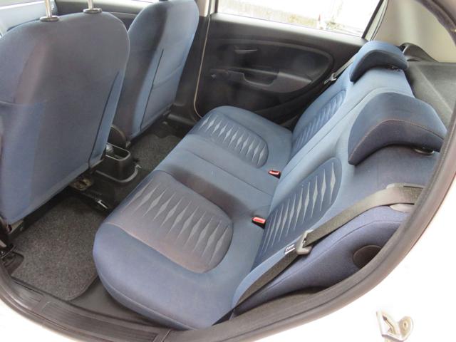 FIAT Grande Punto usata 21