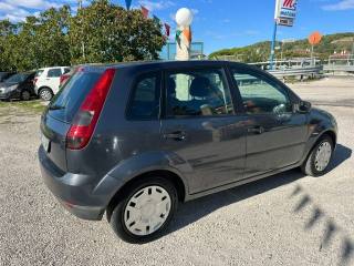 FORD Fiesta usata, con Autoradio