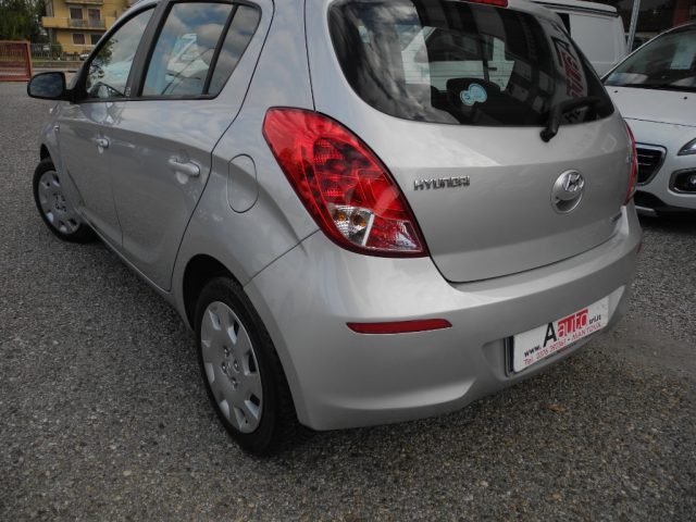 HYUNDAI i20 usata 54