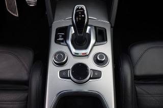 ALFA ROMEO Stelvio usata, con Regolazione elettrica sedili