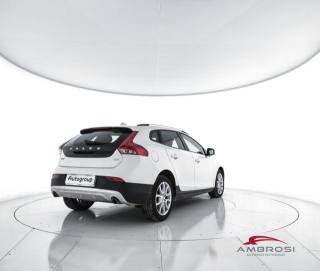 VOLVO V40 Cross Country usata 2