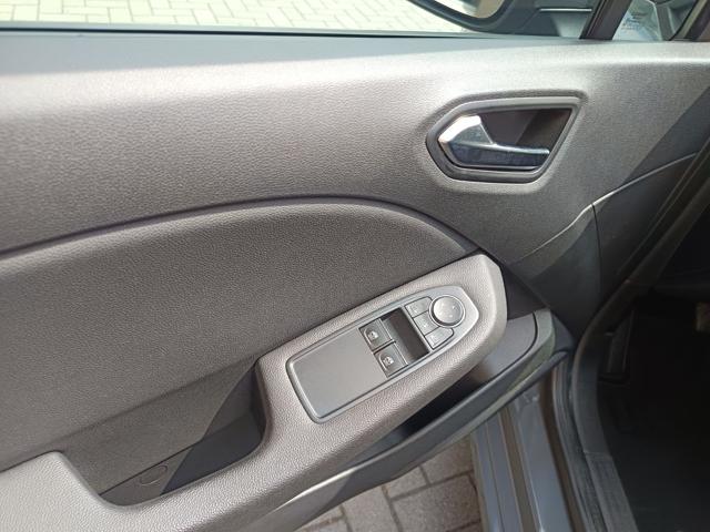 RENAULT Clio usata, con Park Distance Control