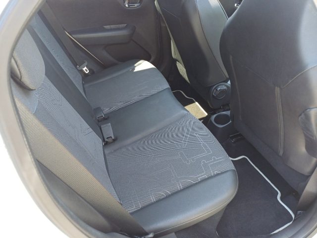 TOYOTA Aygo usata 22