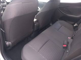 TOYOTA Yaris usata, con Autoradio digitale