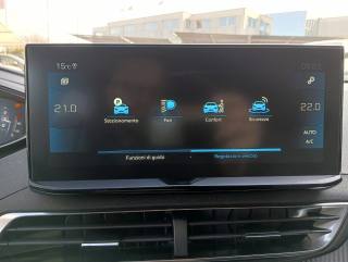 PEUGEOT 5008 usata, con Touch screen
