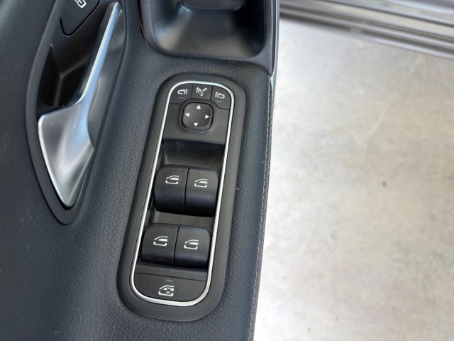 MERCEDES-BENZ A 180 usata, con Monitoraggio pressione pneumatici