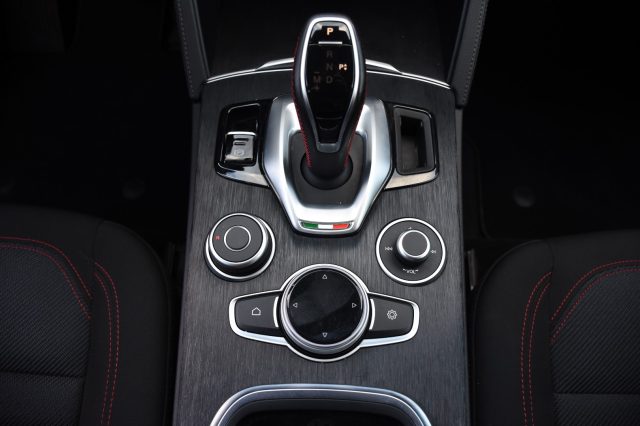 ALFA ROMEO Stelvio usata, con Sistema di navigazione