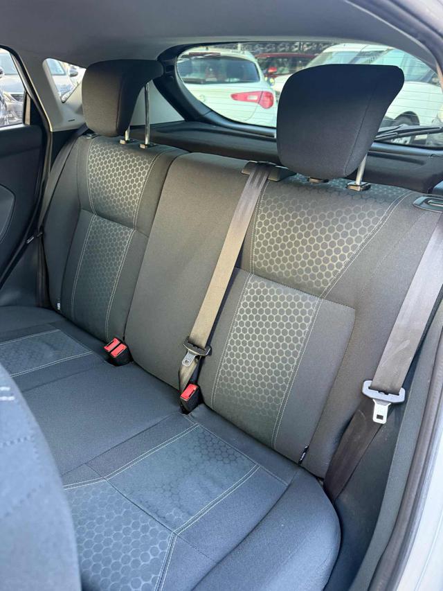 FORD Fiesta usata, con Specchietti laterali elettrici