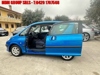 PEUGEOT 1007 usata, con Boardcomputer