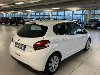 PEUGEOT 208 usata, con Boardcomputer