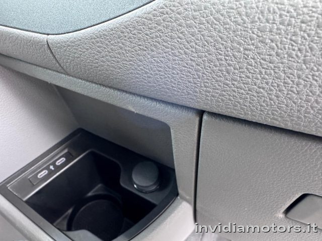 VOLKSWAGEN T6.1 usata, con Controllo trazione