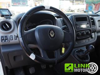 RENAULT Trafic usata, con Specchietti laterali elettrici