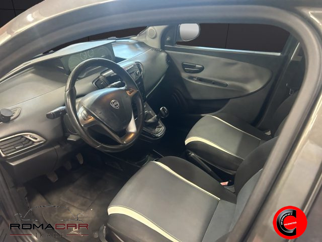 LANCIA Ypsilon usata, con Lettore CD