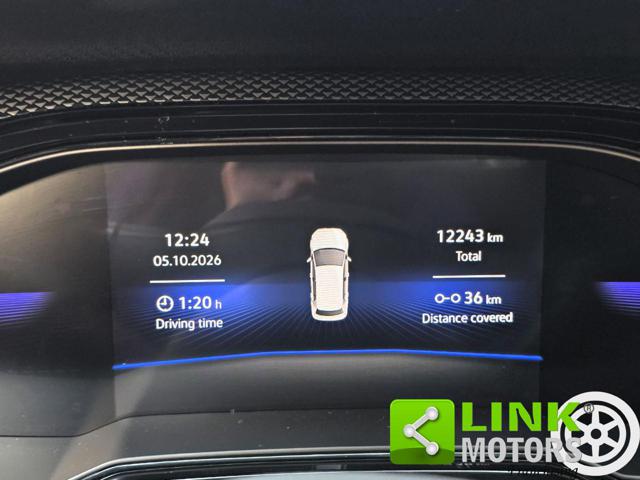 VOLKSWAGEN Taigo usata, con Controllo automatico clima