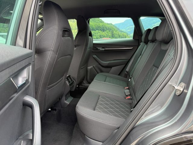 SKODA Karoq usata, con Alzacristalli elettrici