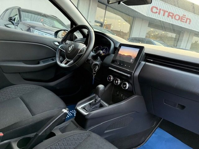 RENAULT Clio usata, con Controllo automatico clima