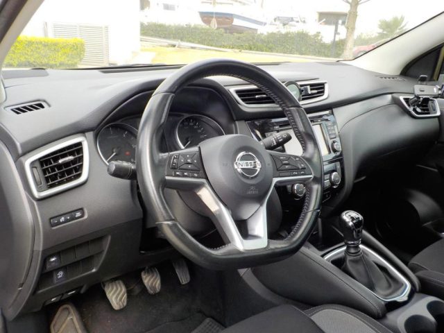 NISSAN Qashqai usata, con Touch screen