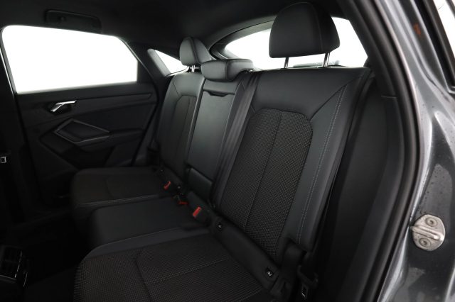 AUDI Q3 usata 9