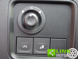 DACIA Duster usata, con Volante in pelle