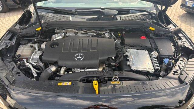 MERCEDES-BENZ GLA 200 usata, con Airbag testa
