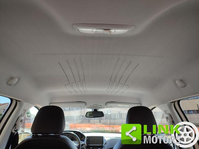 PEUGEOT 2008 usata, con Park Distance Control