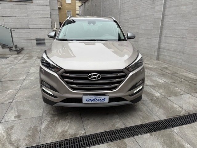 HYUNDAI Tucson usata, con Airbag