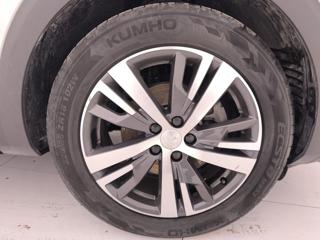 PEUGEOT 3008 usata, con Luci diurne